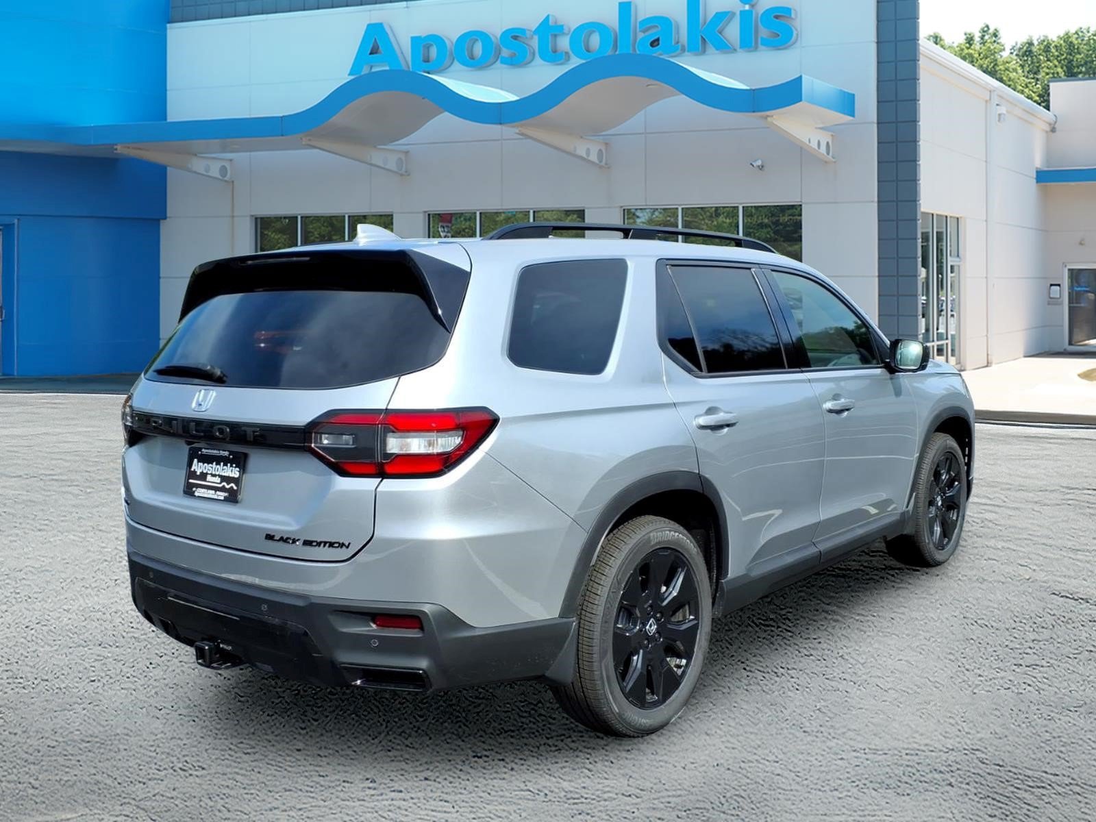 New 2026 Honda Pilot Black Edition image 3