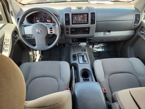 Used 2006 Nissan Frontier SE w/ (P01) Power Pkg AWD/4WD image 24