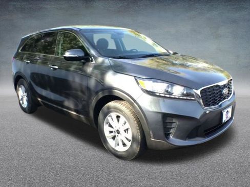Used 2020 Kia Sorento LX FWD image 28
