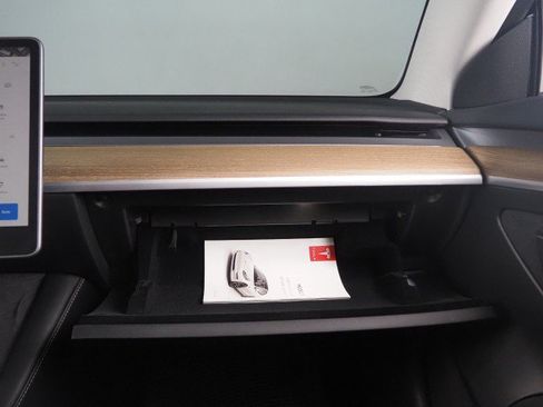 Used 2023 Tesla Model 3 Standard Range RWD image 39