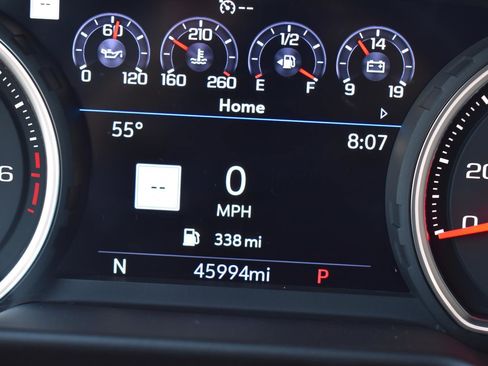 Used 2021 Chevrolet Tahoe Premier w/ Premium Package image 35