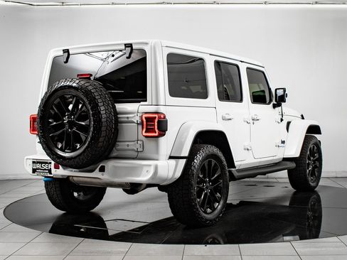 Used 2021 Jeep Wrangler Unlimited Sahara image 7