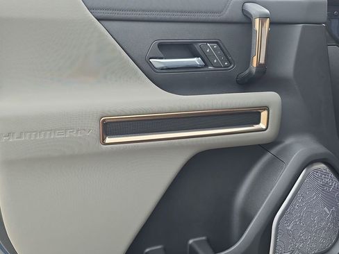 New 2025 GMC Hummer EV 3X w/ LPO, Sport Package image 25