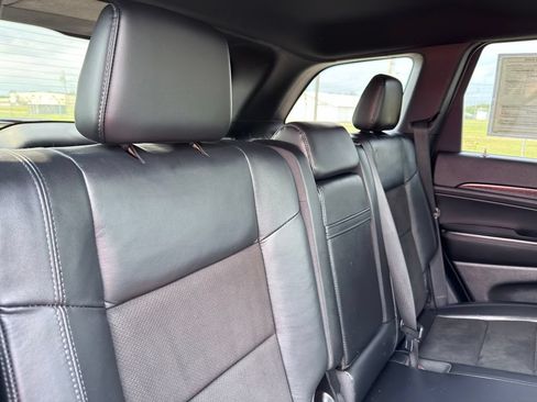 Used 2018 Jeep Grand Cherokee Altitude AWD/4WD image 32