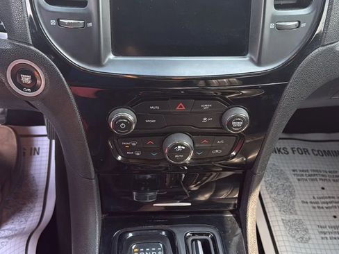 Used 2019 Chrysler 300 S RWD image 15