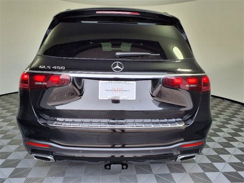 Used 2025 Mercedes-Benz GLS 450 4MATIC image 6