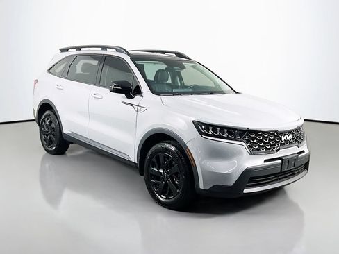 Used 2022 Kia Sorento S w/ Panoramic Sunroof Package AWD/4WD image 3