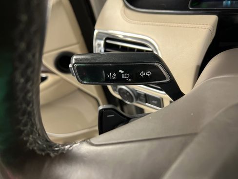 Used 2018 Lincoln Navigator L Reserve w/ Technology Package image 20