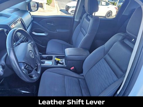 Used 2023 Nissan Frontier SV w/ SV Convenience Package image 16