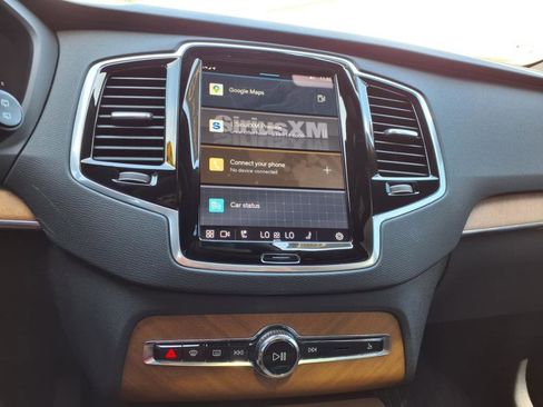 Certified 2024 Volvo XC90 B5 Plus image 27