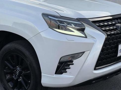 Used 2023 Lexus GX 460 w/ Black Line Special Edition AWD/4WD image 7