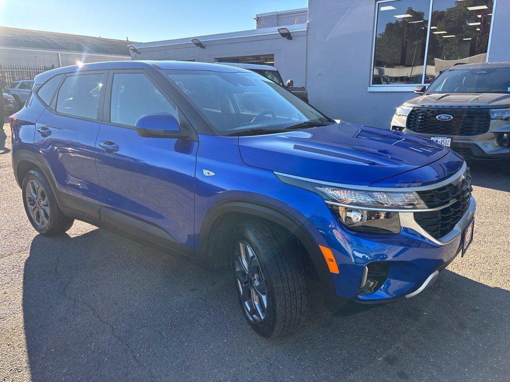 Used 2024 Kia Seltos LX AWD/4WD image 8