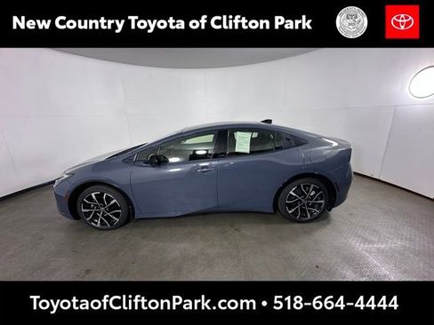Used 2023 Toyota Prius Prime FWD image 6