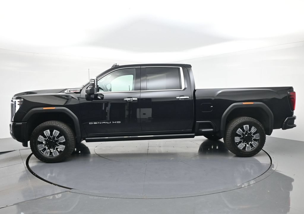 Used 2025 GMC Sierra 2500 Denali w/ Denali Reserve Package AWD/4WD image 5
