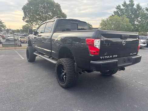 Used 2017 Nissan Titan SL AWD/4WD image 6