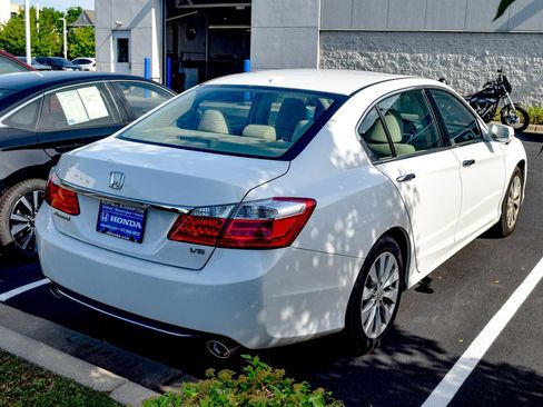 Used 2014 Honda Accord EX-L image 16