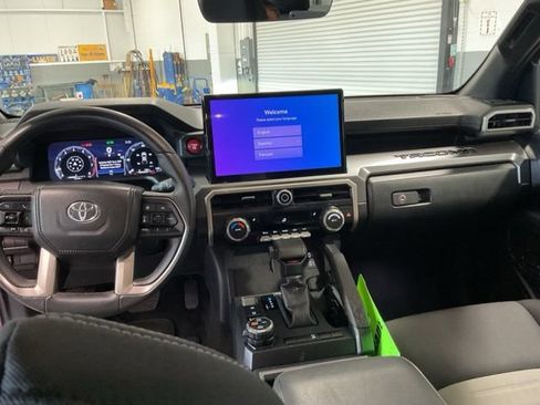 Used 2024 Toyota Tacoma TRD Off-Road AWD/4WD image 12