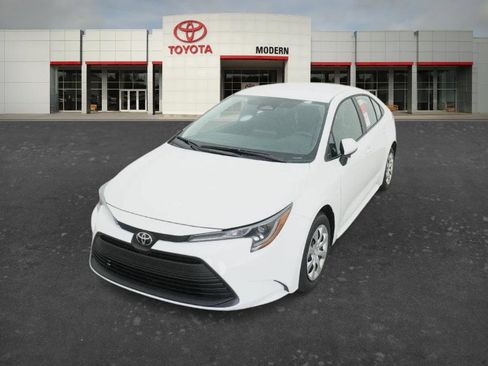 New 2026 Toyota Corolla LE FWD image 16