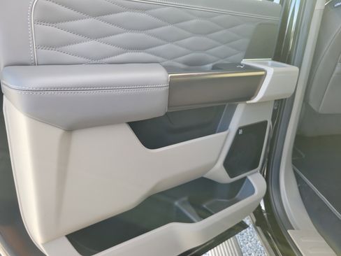 New 2026 Ford F450 Platinum w/ Platinum Plus Package image 9