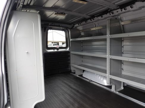 Used 2023 GMC Savana 2500 w/ Driver Convenience Package RWD image 28
