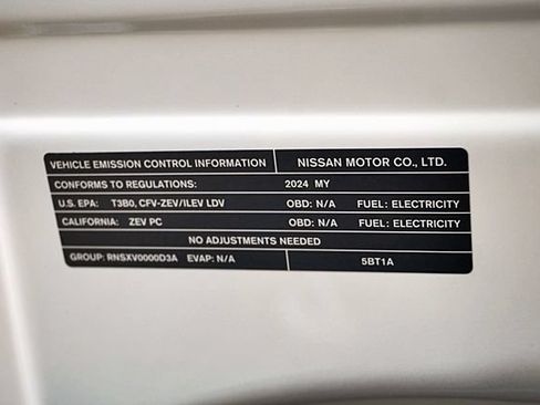 Used 2024 Nissan Ariya AWD image 37