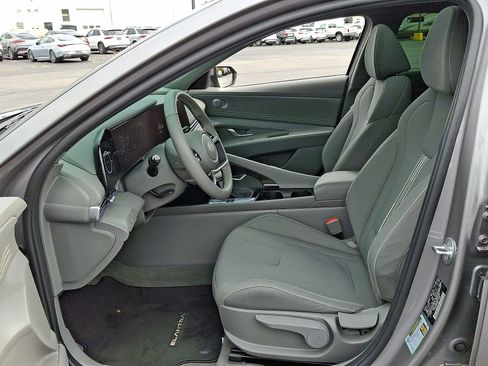 Certified 2024 Hyundai Elantra SEL w/ Convenience Package image 14