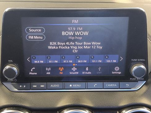 Used 2020 Nissan Sentra SV image 25