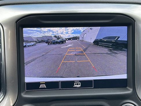 Used 2022 Chevrolet Silverado 1500 LT Trail Boss w/ Convenience Package II image 23