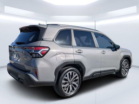 Used 2025 Subaru Forester Touring AWD/4WD image 3
