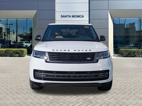 New 2026 Land Rover Range Rover SE image 2