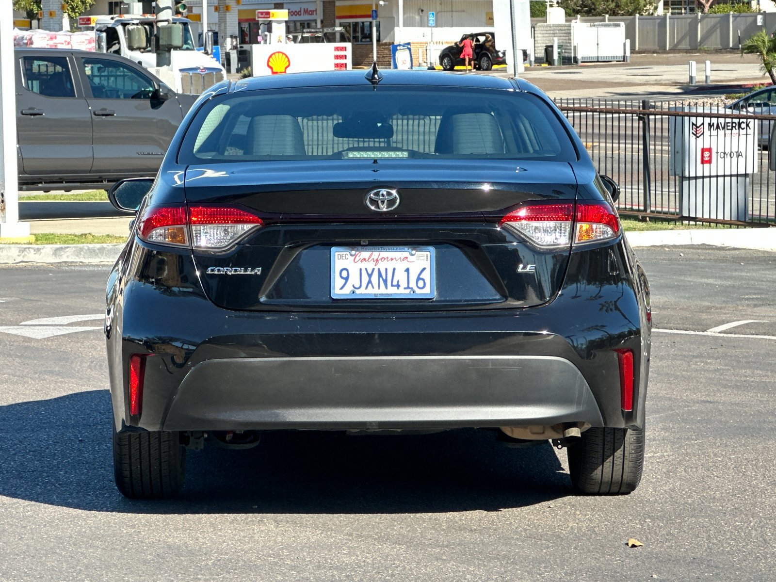 Used 2024 Toyota Corolla LE FWD image 4