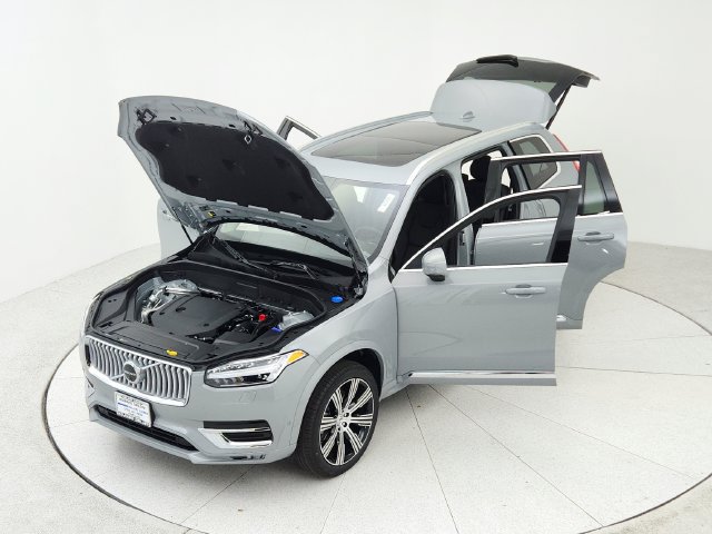 New 2025 Volvo XC90 B6 Plus w/ Protection Package Premier AWD/4WD image 15