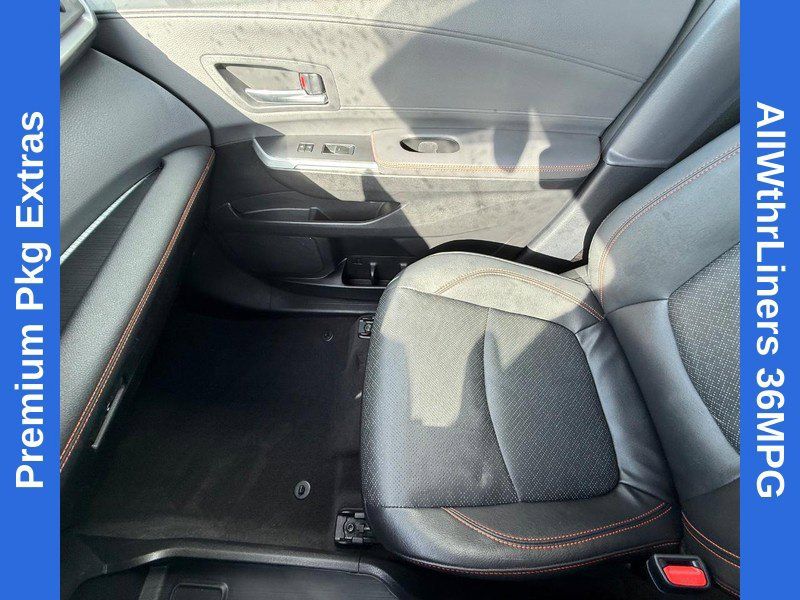 Used 2024 Toyota Sienna XSE w/ XSE Premium Package FWD image 23