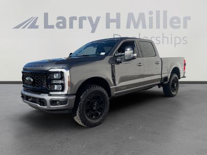 Used 2025 Ford F250 Lariat w/ Black Appearance Package