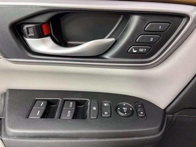 Used 2018 Honda CR-V Touring image 33