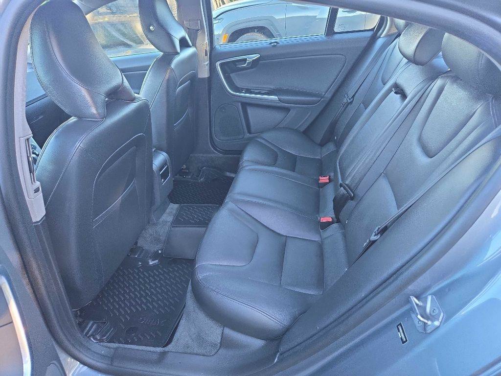 Used 2017 Volvo S60 T5 Inscription FWD image 26
