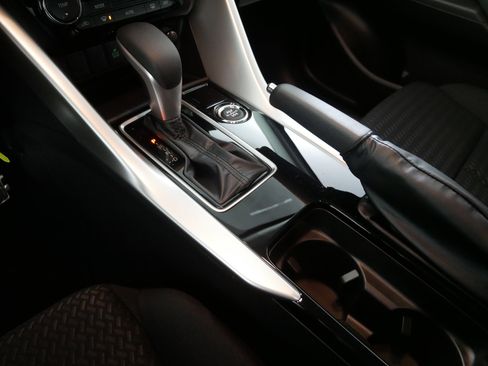 New 2026 Mitsubishi Eclipse Cross ES image 6