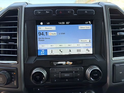 Used 2018 Ford F150 Raptor w/ Equipment Group 802A Luxury image 4