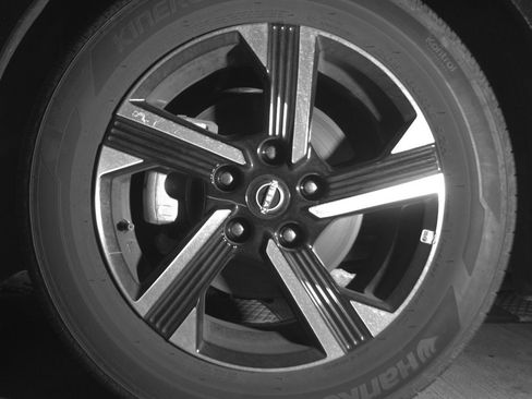 Used 2025 Nissan Sentra SV image 12