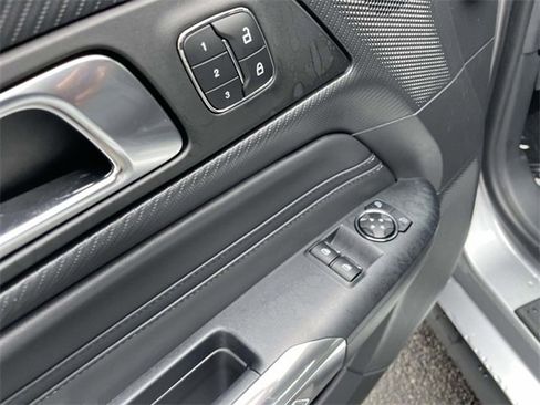 Used 2025 Ford Mustang GT Premium image 12