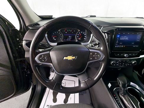 Used 2021 Chevrolet Traverse LT AWD/4WD image 11