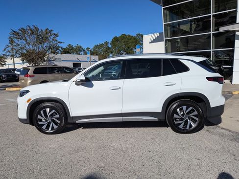 New 2026 Volkswagen Tiguan S FWD image 3