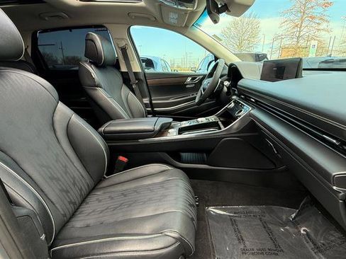 Used 2023 Genesis GV80 3.5T w/ Advanced Package image 35