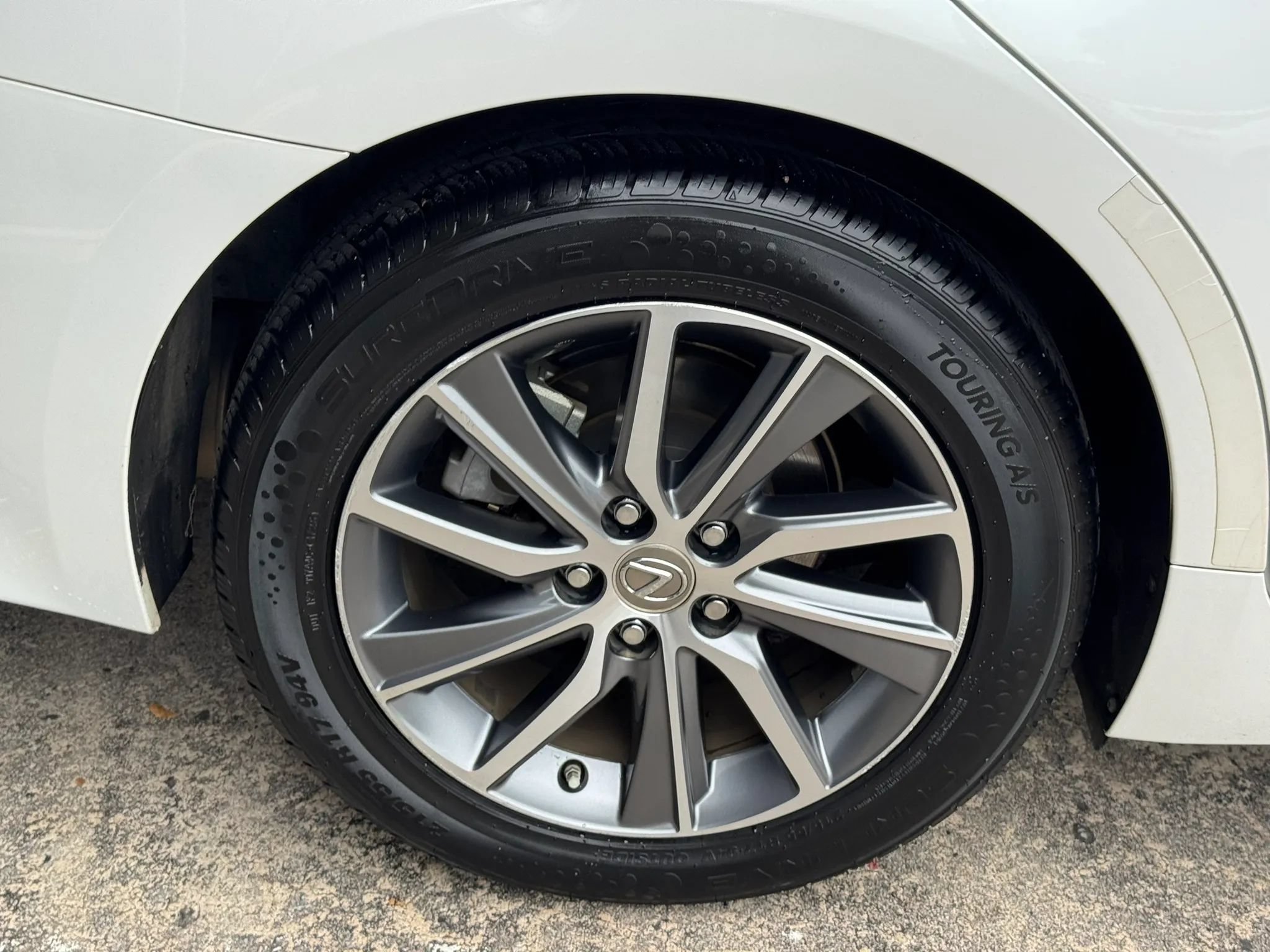 Used 2016 Lexus ES 300h FWD image 33