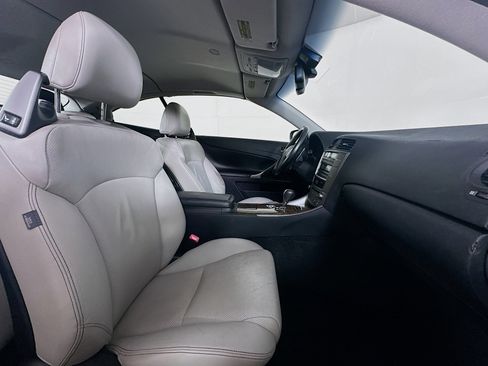 Used 2012 Lexus IS 250C image 26
