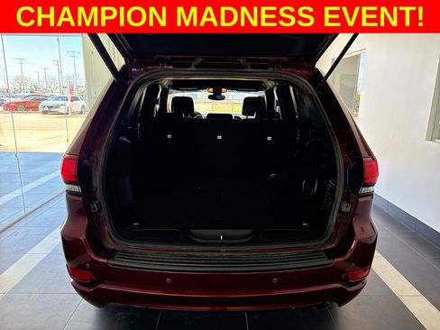 Used 2022 Jeep Grand Cherokee Laredo X image 10