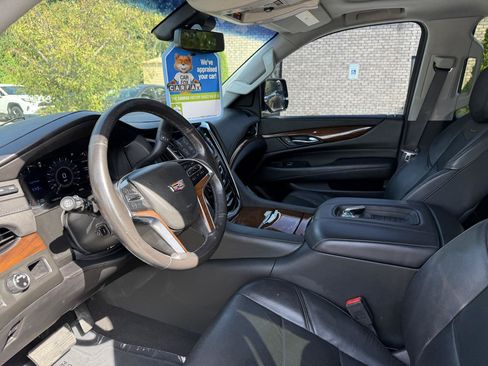 Used 2019 Cadillac Escalade Premium Luxury w/ Escalade Sport Edition RWD image 11