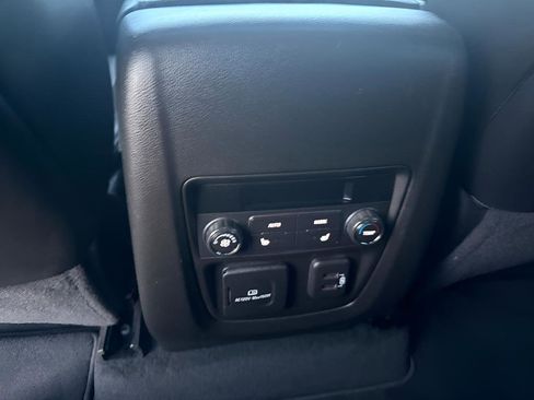 Certified 2023 Buick Enclave Avenir w/ Avenir Technology Package image 14