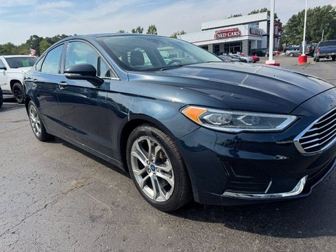 Used 2020 Ford Fusion SEL FWD image 12
