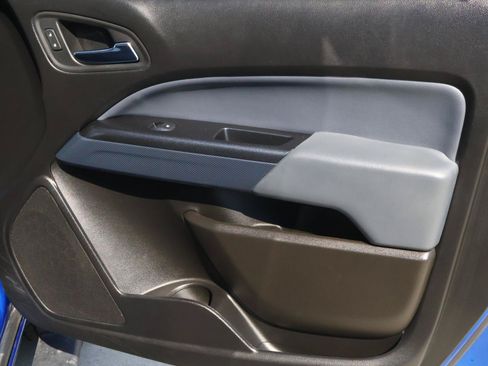 Used 2020 Chevrolet Colorado Z71 RWD image 17